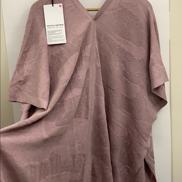 Lululemon Find Your Light Wrap NWT HVGM Mauve - Picture 4 of 8